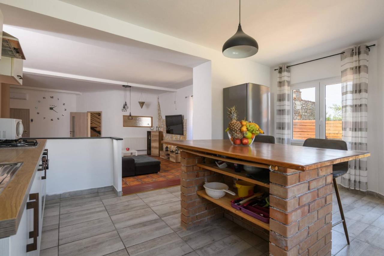 Holiday House Boky Воднян Екстер'єр фото