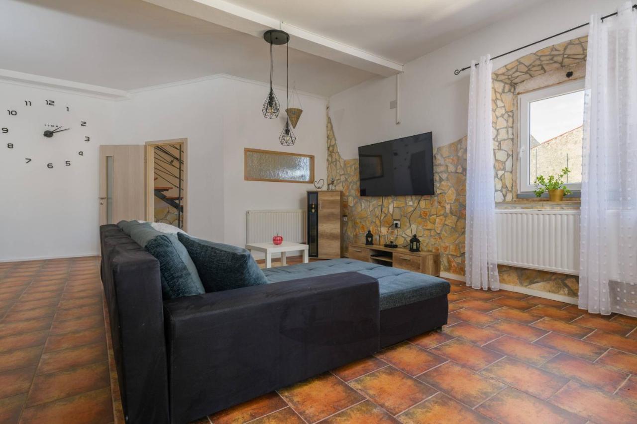 Holiday House Boky Воднян Екстер'єр фото