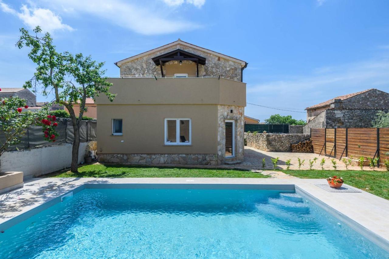 Holiday House Boky Воднян Екстер'єр фото