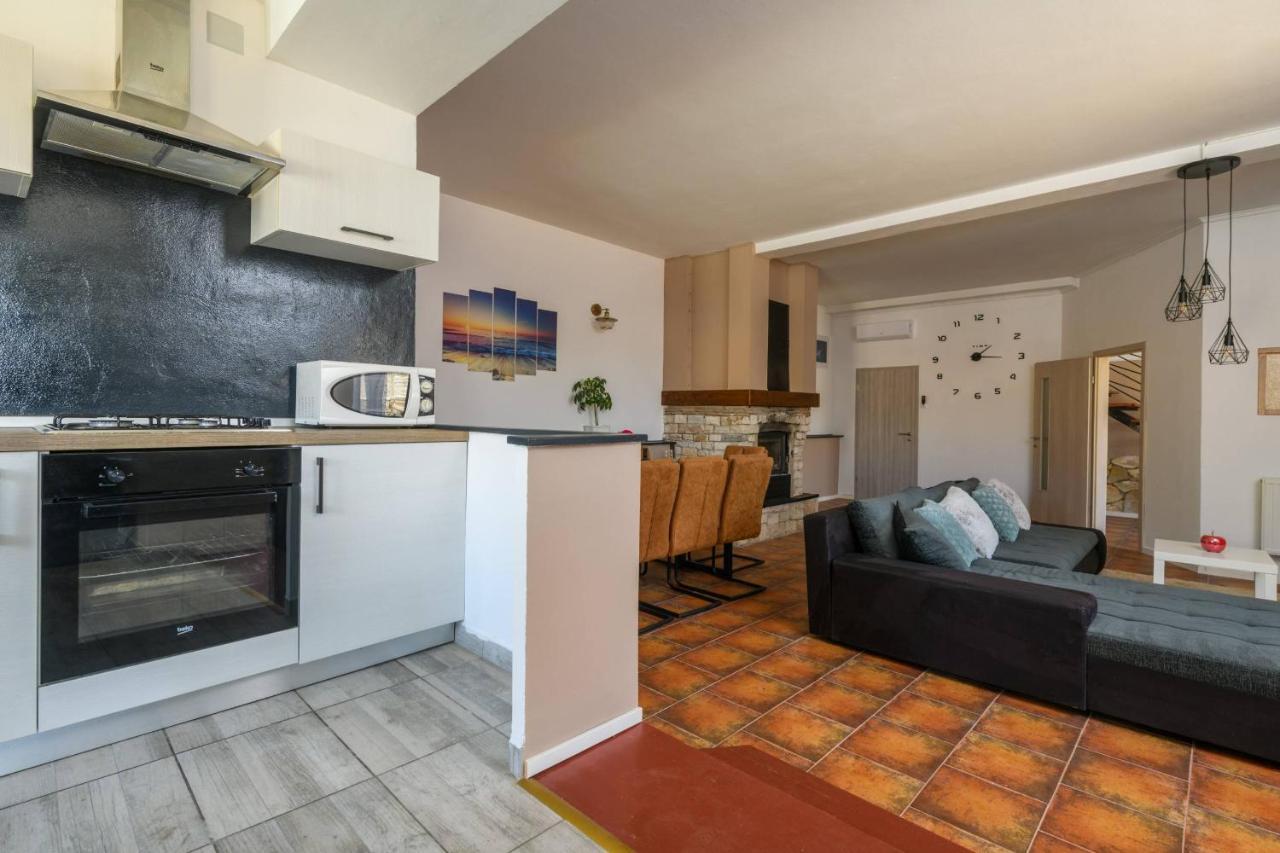 Holiday House Boky Воднян Екстер'єр фото