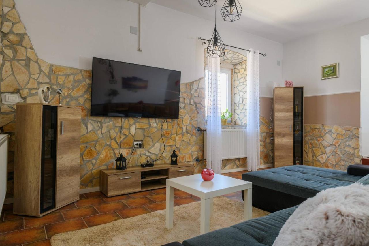 Holiday House Boky Воднян Екстер'єр фото