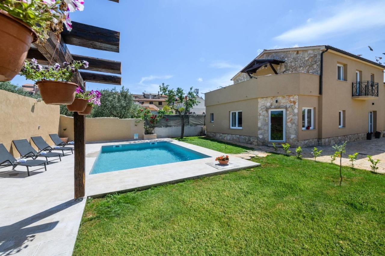Holiday House Boky Воднян Екстер'єр фото